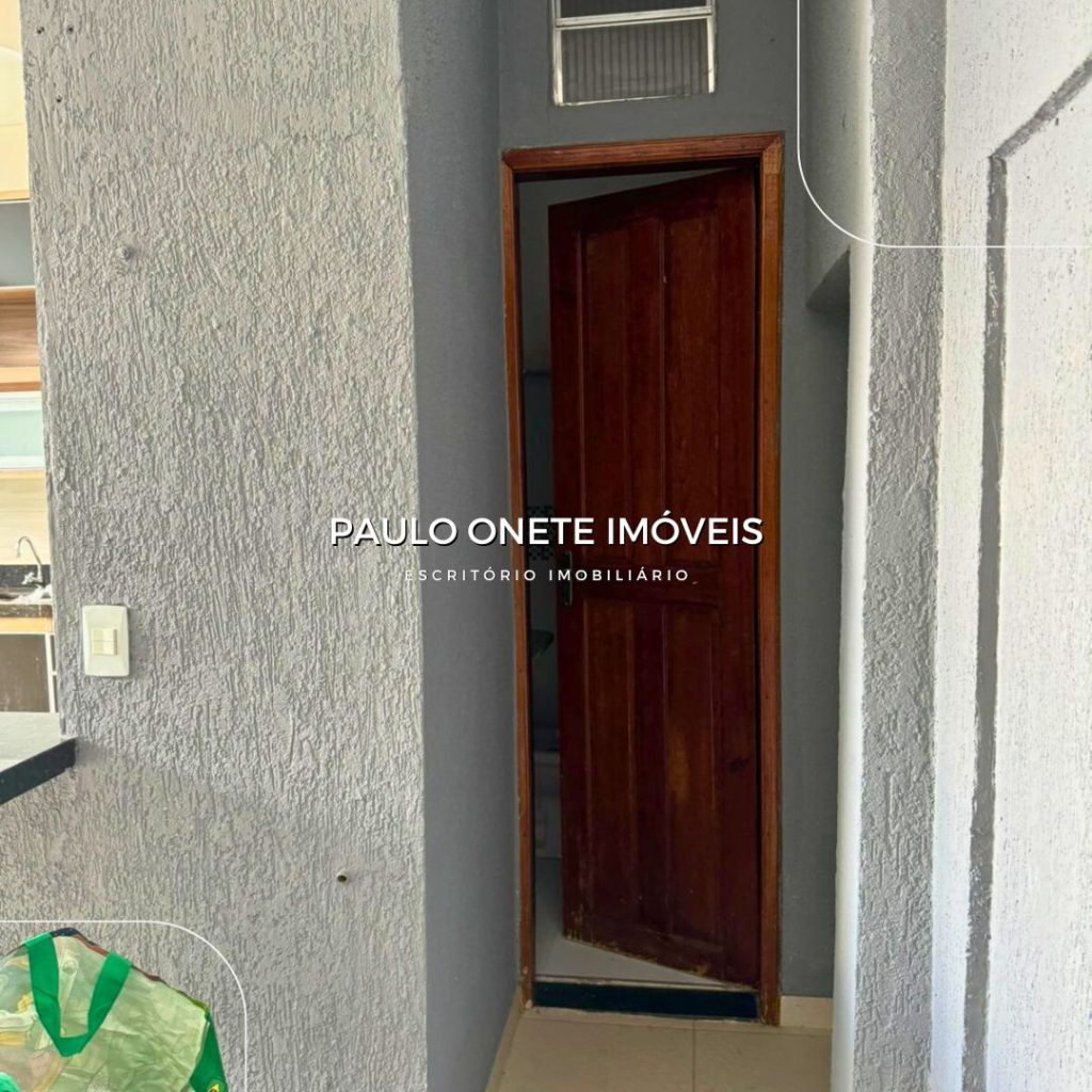 Vende-se casa com piscina no Condominio Amazon Village