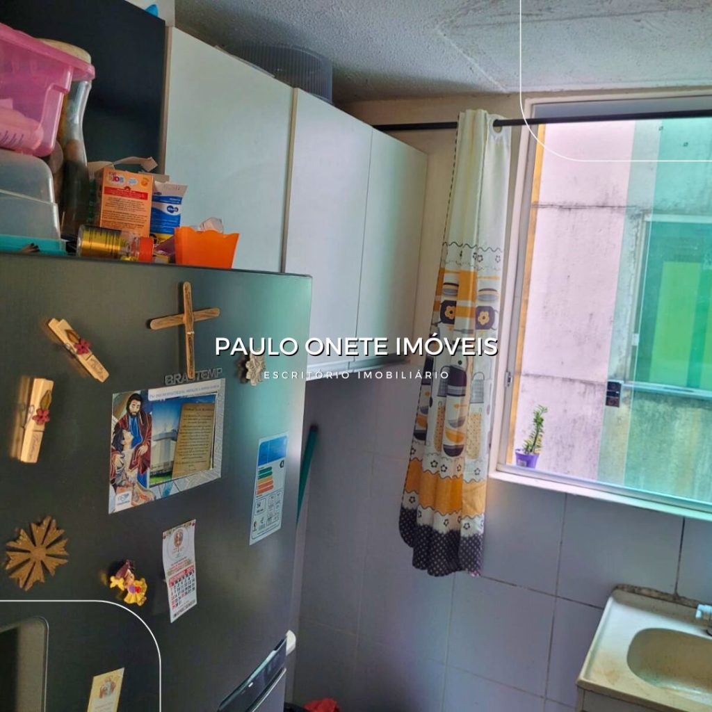 Vende-se apartamento 2 quartos no Condomínio  Alpínia