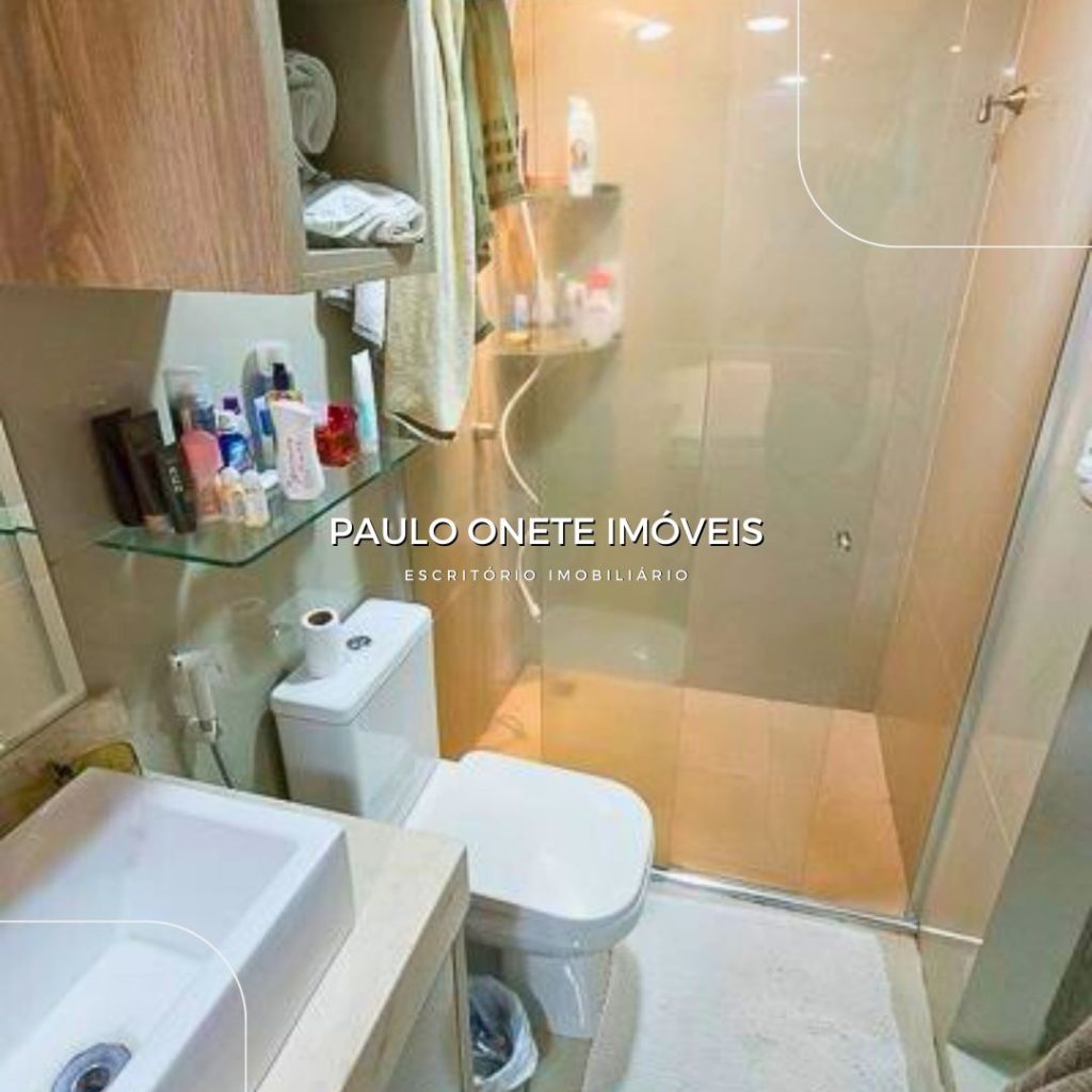 Vende-se casa com piscina no Condominio Amazon Village