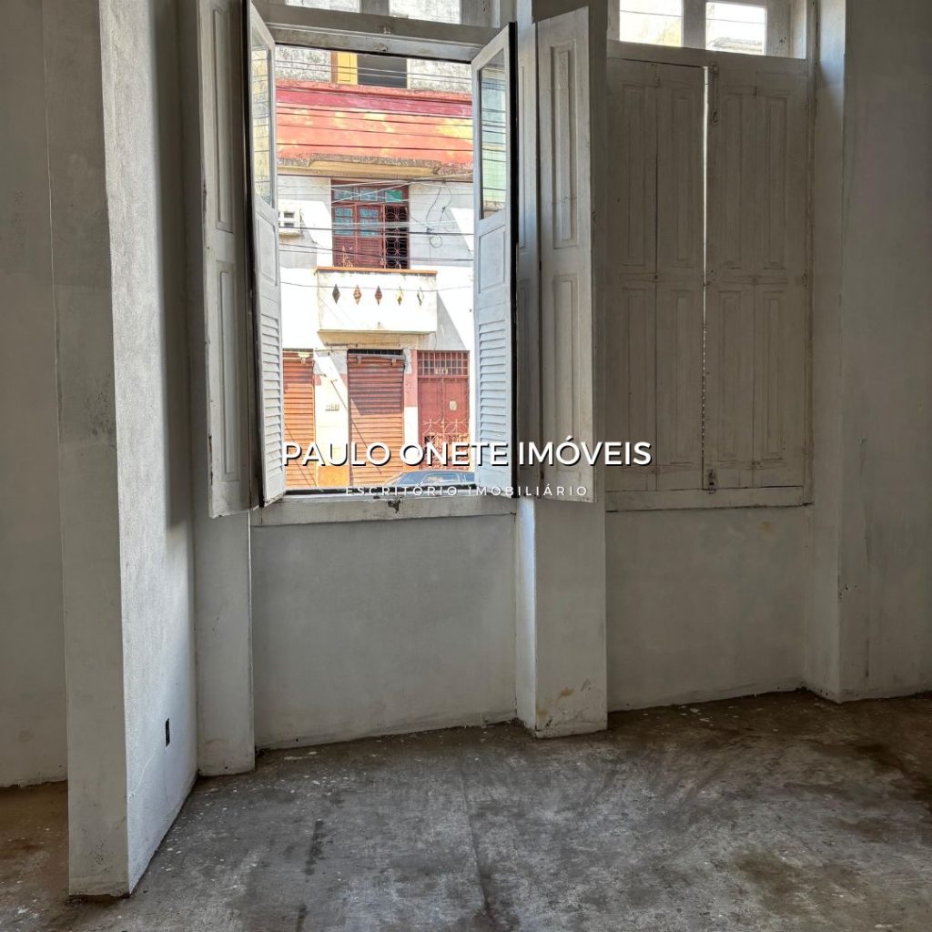 ALUGA-SE CASARÃO/GALPÃO COMERCIAL – 89,50M² – CENTRO DE MANAUS