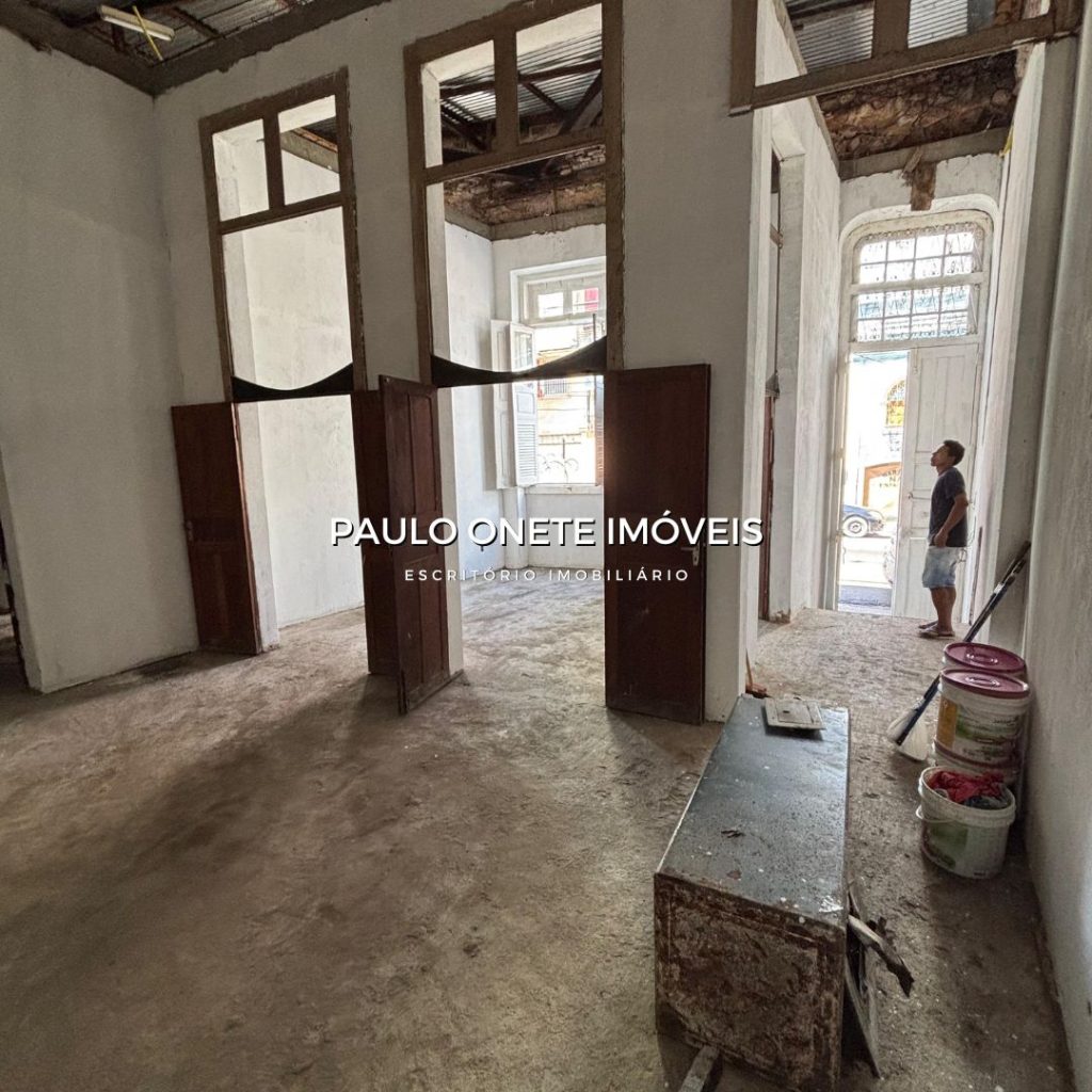 ALUGA-SE CASARÃO/GALPÃO COMERCIAL – 89,50M² – CENTRO DE MANAUS