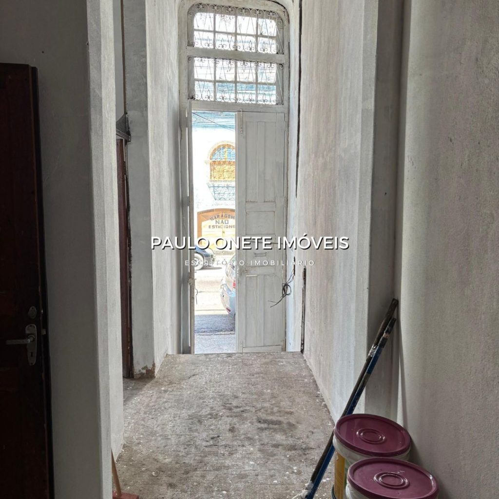 ALUGA-SE CASARÃO/GALPÃO COMERCIAL – 89,50M² – CENTRO DE MANAUS