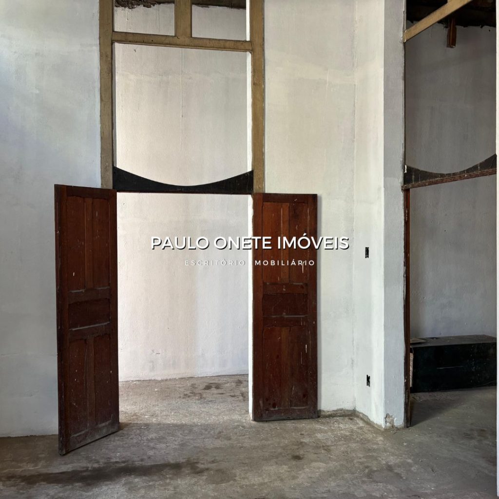 ALUGA-SE CASARÃO/GALPÃO COMERCIAL – 89,50M² – CENTRO DE MANAUS