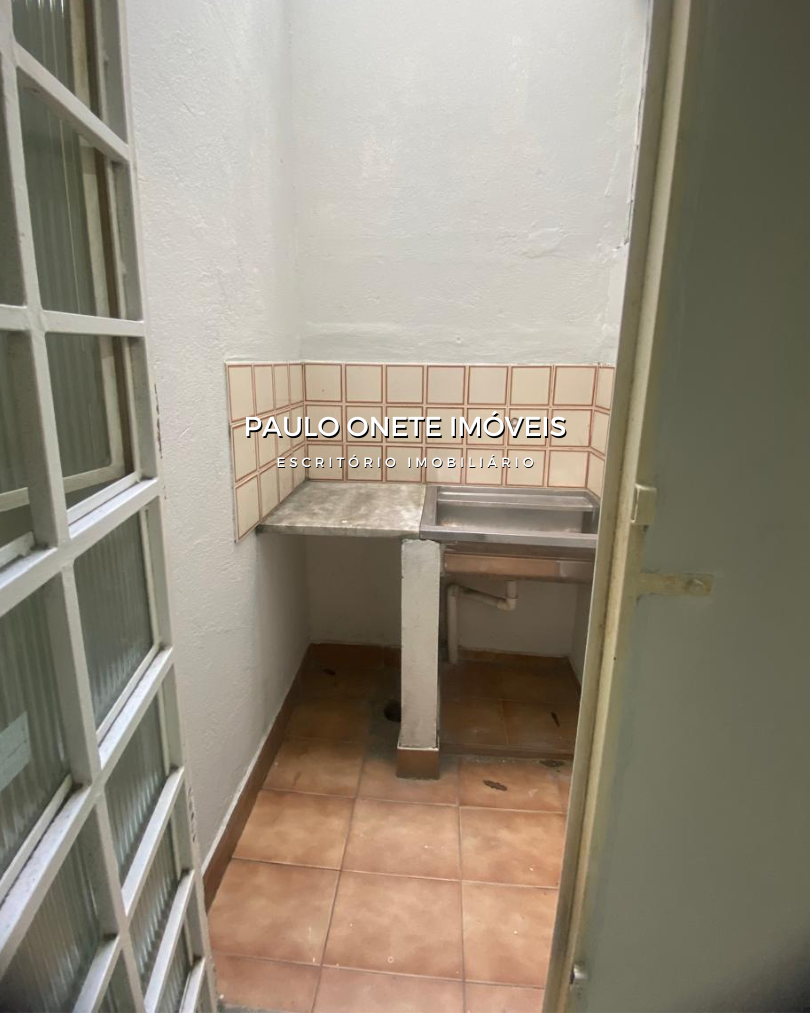 ALUGA-SE SALA COMERCIAL NA AV. JAPURÁ ALUGA-SE SALA COMERCIAL NA AV. JAPURÁ