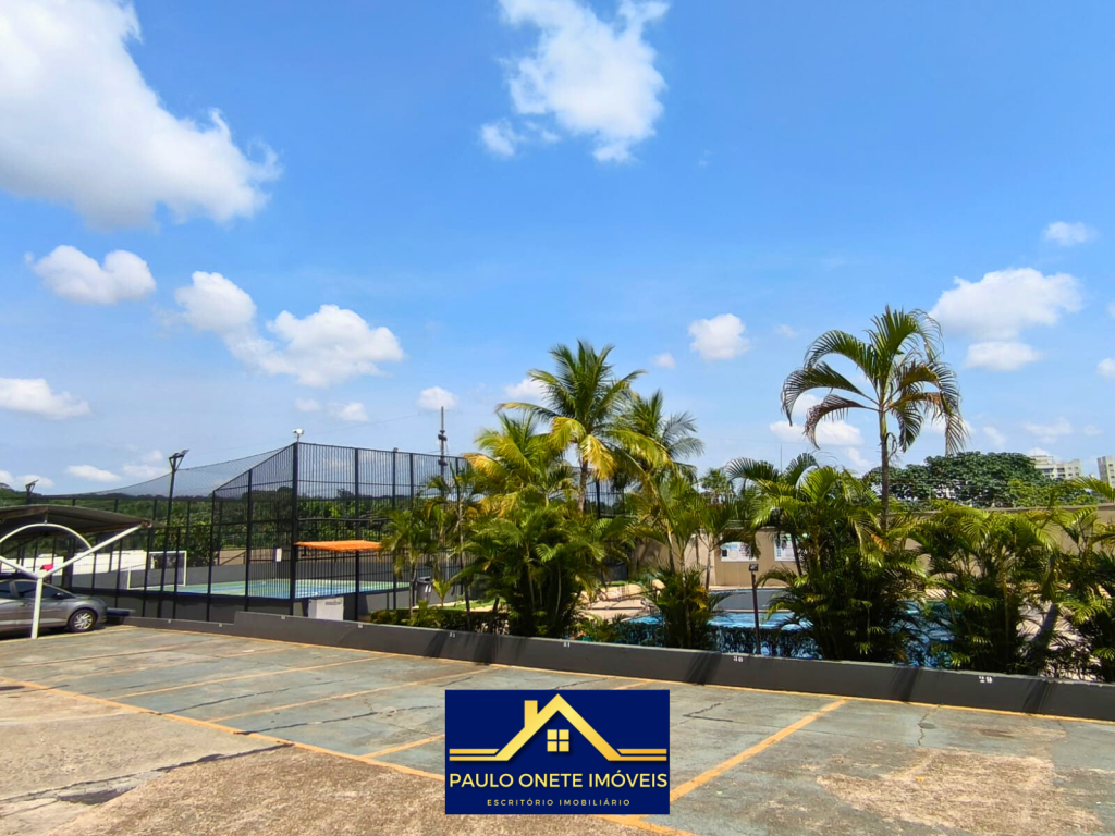 ALUGA-SE APARTAMENTO MOBILIADO – PARQUE DEZ – 3 QUARTOS (1 SUÍTE) – CONDOMÍNIO ARVOREDO