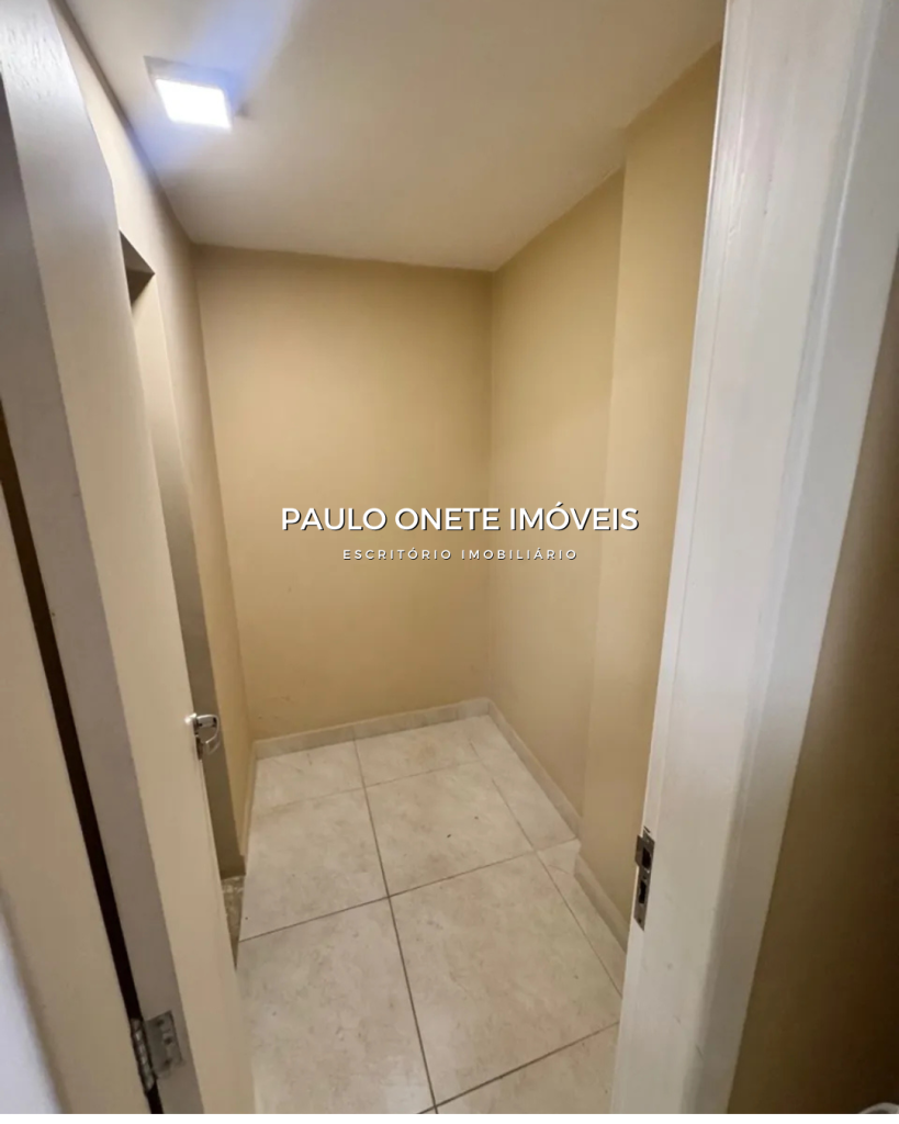 ALUGA-SE APARTAMENTO NO EDIFÍCIO SAN REMO ALUGA-SE APARTAMENTO NO EDIFÍCIO SAN REMO