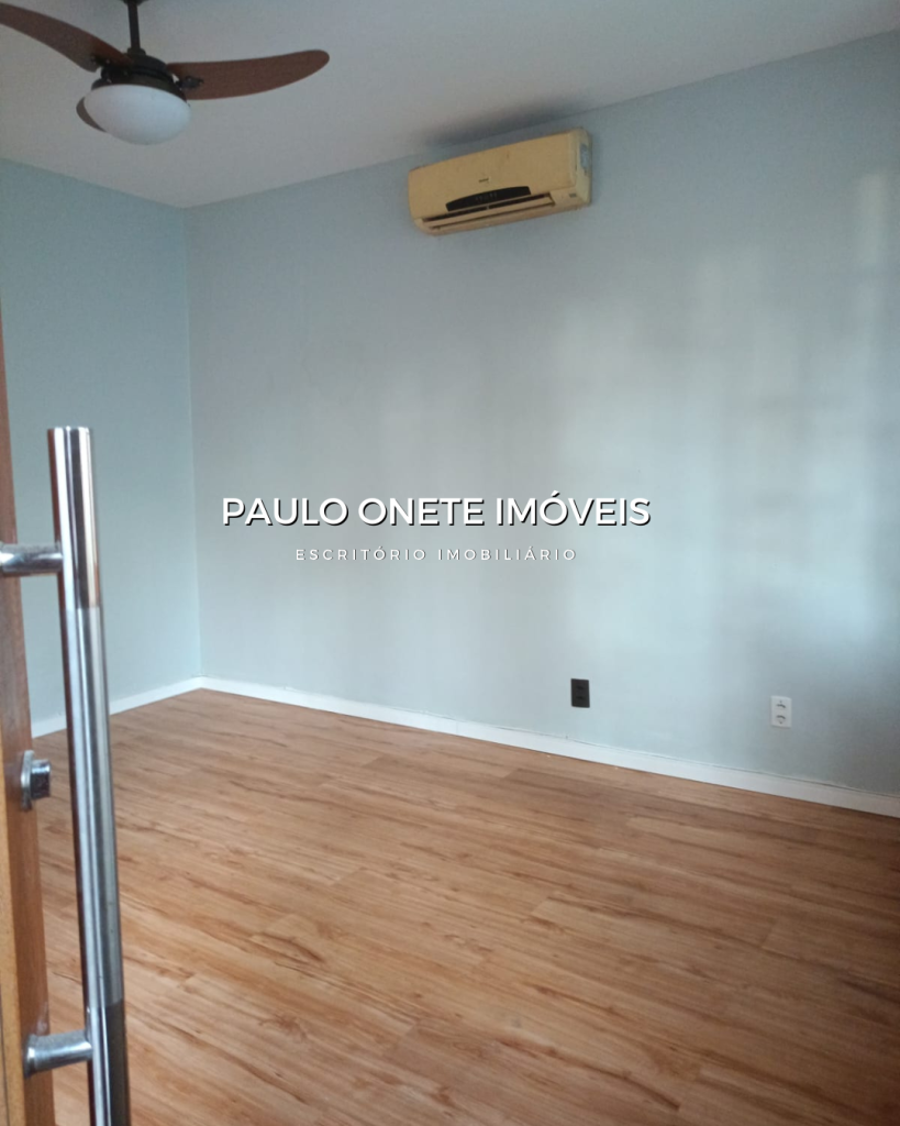 ALUGA-SE CASA COM 3 QUARTOS E PISCINA NO NOVO ALEIXO ALUGA-SE CASA COM 3 QUARTOS E PISCINA NO NOVO ALEIXO