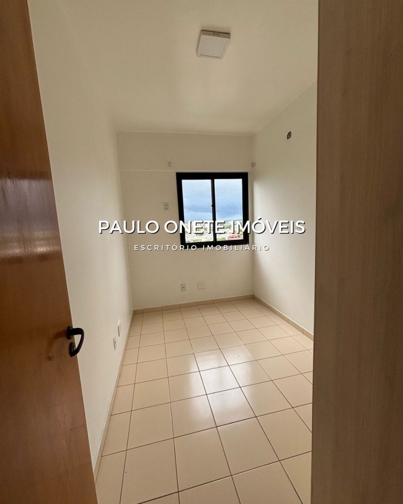 ALUGA-SE APARTAMENTO SEMI- MOBILIADO NO EDIFÍCIO NÁPOLES ALUGA-SE APARTAMENTO SEMI- MOBILIADO NO EDIFÍCIO NÁPOLES