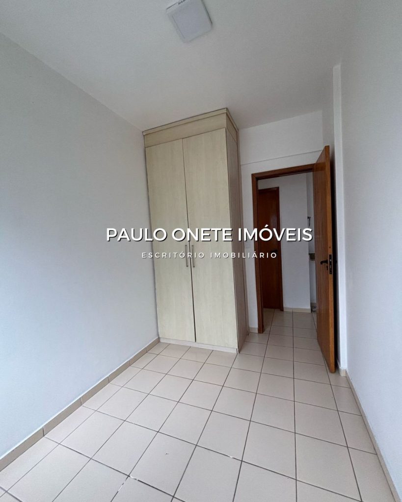 ALUGA-SE APARTAMENTO SEMI- MOBILIADO NO EDIFÍCIO NÁPOLES ALUGA-SE APARTAMENTO SEMI- MOBILIADO NO EDIFÍCIO NÁPOLES