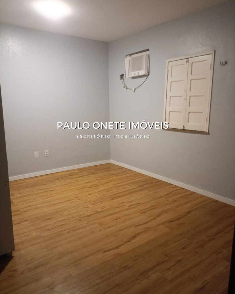 ALUGA-SE CASA COM 3 QUARTOS E PISCINA NO NOVO ALEIXO ALUGA-SE CASA COM 3 QUARTOS E PISCINA NO NOVO ALEIXO