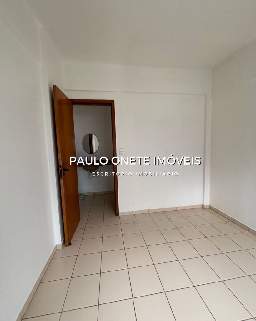ALUGA-SE APARTAMENTO SEMI- MOBILIADO NO EDIFÍCIO NÁPOLES ALUGA-SE APARTAMENTO SEMI- MOBILIADO NO EDIFÍCIO NÁPOLES