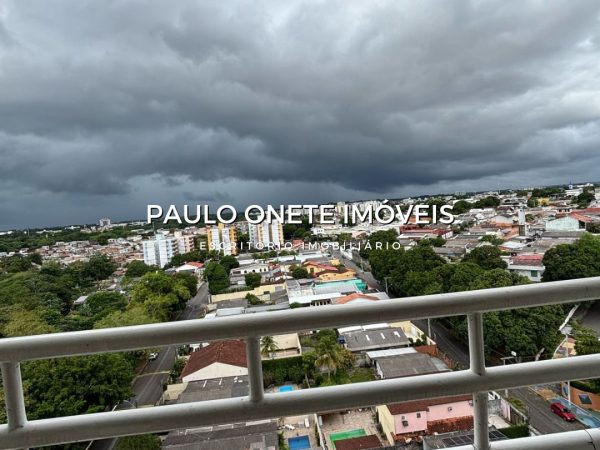 ALUGA-SE APARTAMENTO SEMI- MOBILIADO NO EDIFÍCIO NÁPOLES