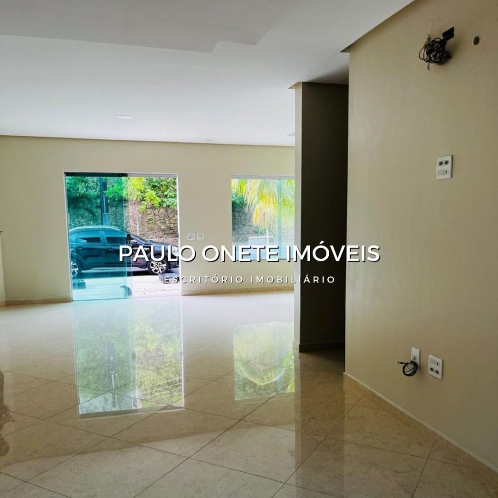 VENDE-SE CASA NO CONDOMÍNIO QUINTA DAS LARANJEIRAS