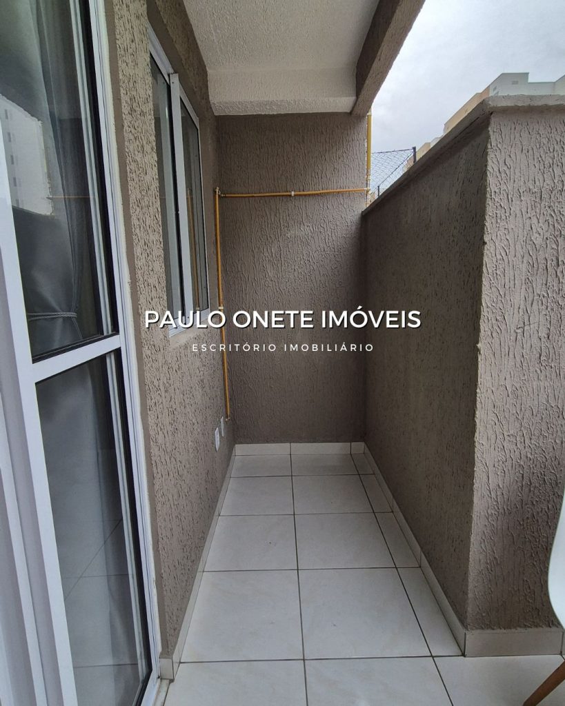 ALUGA-SE APARTAMENTO MOBILIADO- CONDOMÍNIO ESTILO GOLF ALUGA-SE APARTAMENTO MOBILIADO- CONDOMÍNIO ESTILO GOLF