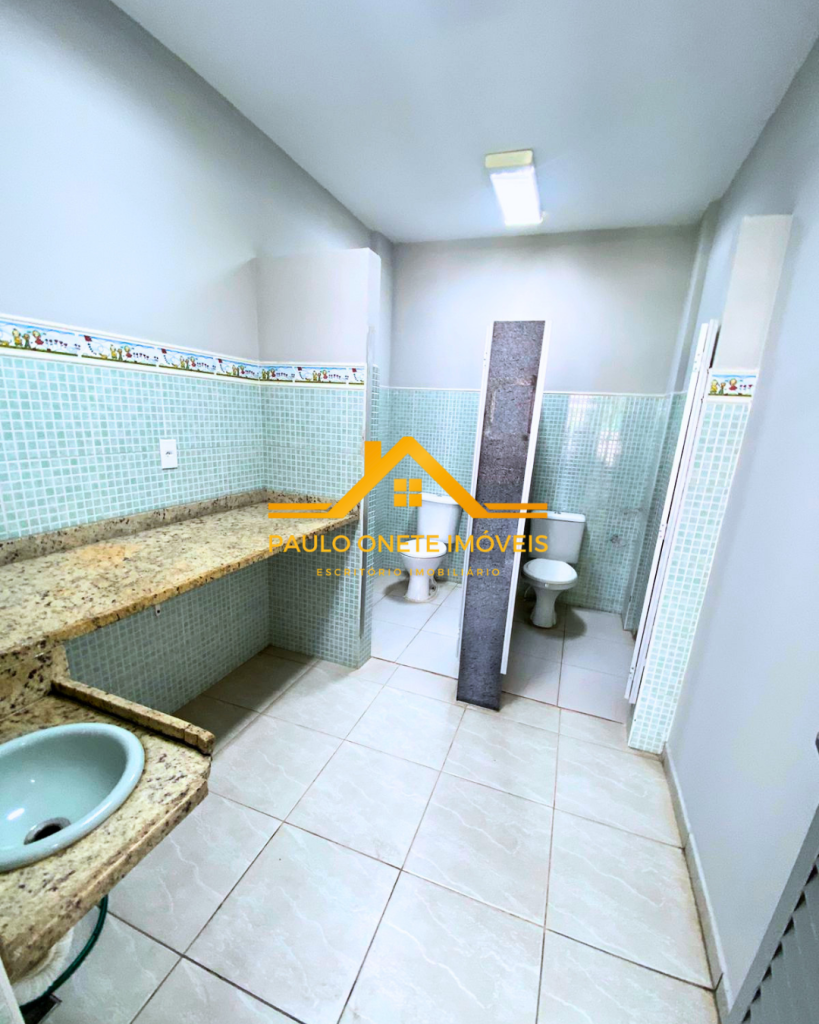 ALUGA-SE PRÉDIO COMERCIAL/CLÍNICA – 525M² – ESTACIONAMENTO 10 VAGAS – AV. LEONARDO MALCHER – CENTRO