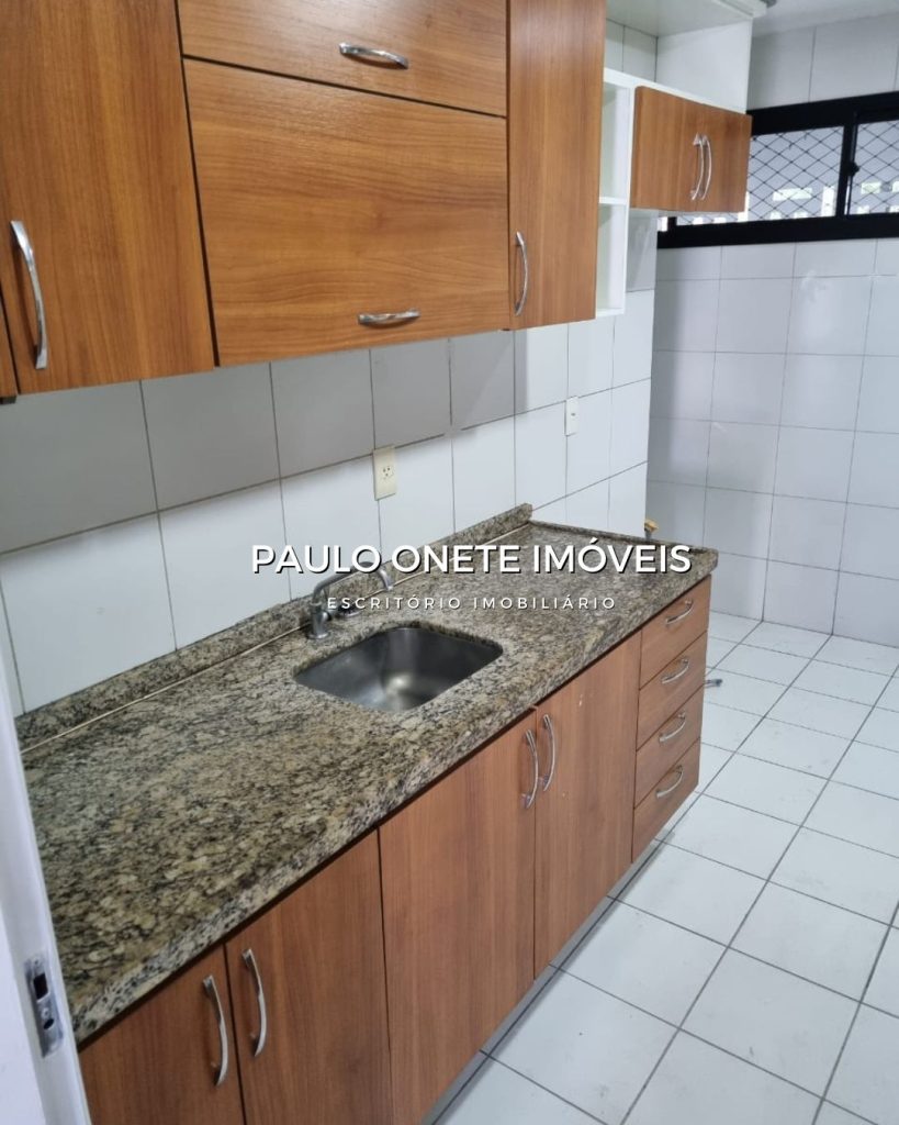 ALUGA-SE APARTAMENTO SEMIMOBILIADO – CONDOMÍNIO MONDIGLIANI