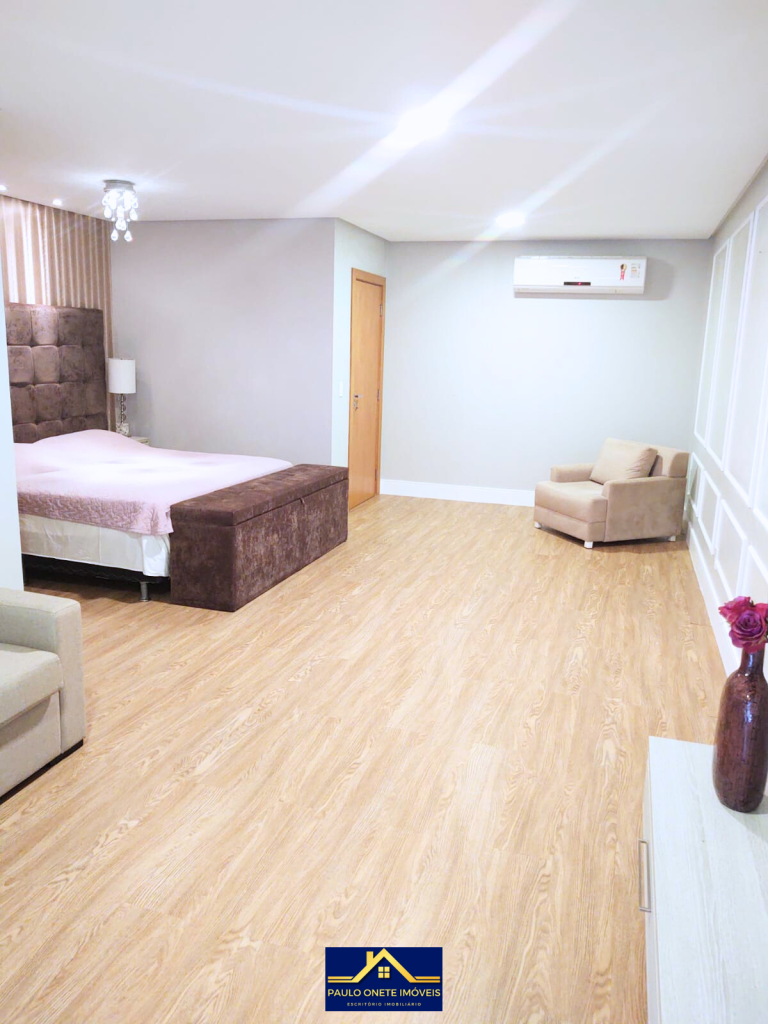 VENDE-SE – CASA CONDOMINIO RENAISSANCE