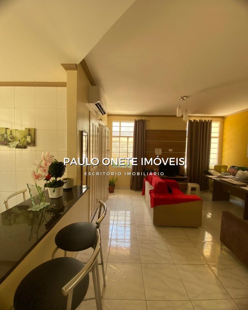 VENDE-SE – CASA RESIDENCIAL JARDIM DE VERSALLES