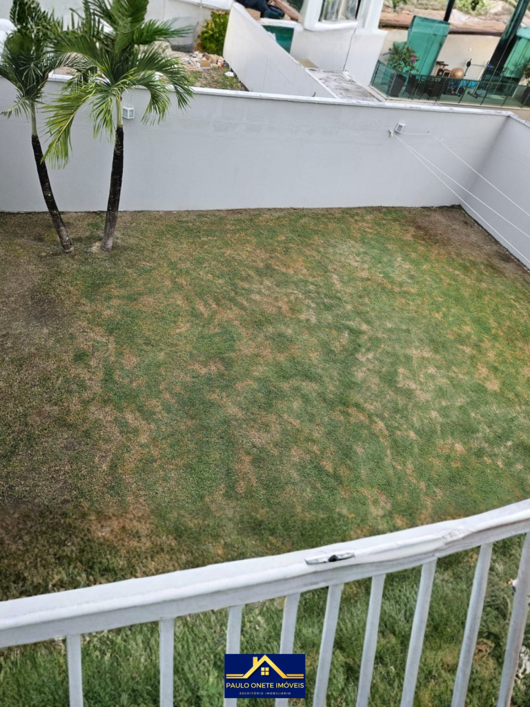 VENDE-SE – CASA CONDOMINIO RENAISSANCE