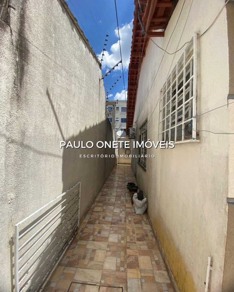 VENDE-SE – CASA RESIDENCIAL JARDIM DE VERSALLES