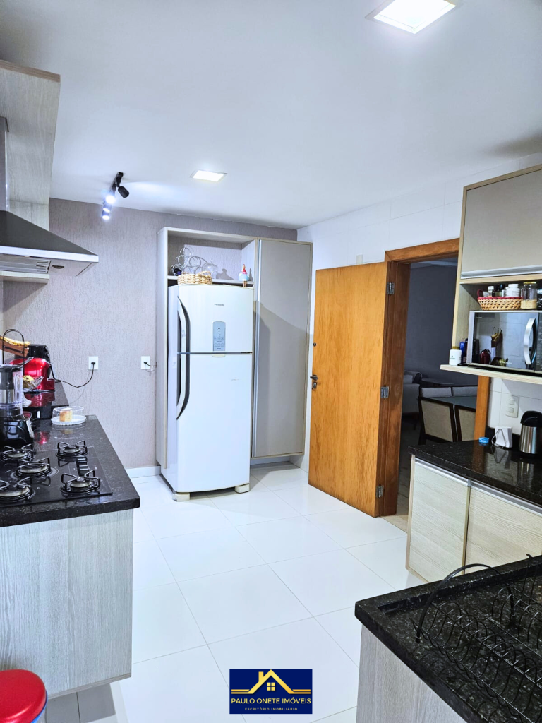 VENDE-SE – CASA CONDOMINIO RENAISSANCE