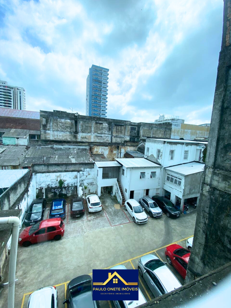 ALUGA-SE PONTO COMERCIAL NA AV GETÚLIO VARGAS  – 100m²