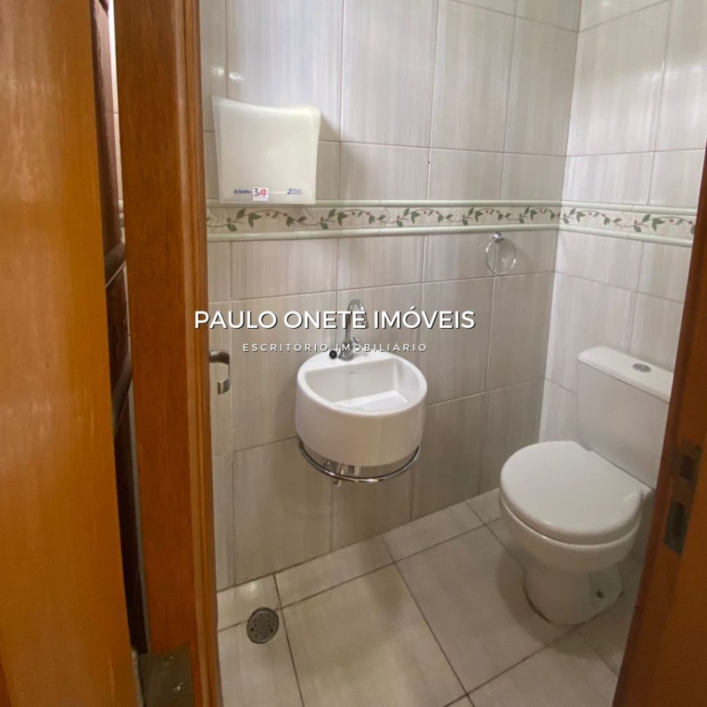 ALUGA-SE – SALA COMERCIAL NO TÉRREO – 18M² – AV. JOÃO VALÉRIO.