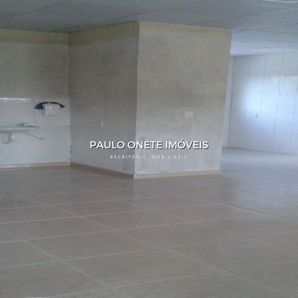 VENDE-SE – CASA NO CONJUNTO RENATO SOUZA PINTO – BAIRRO CIDADE NOVA I – 250M² – 6 QUARTOS