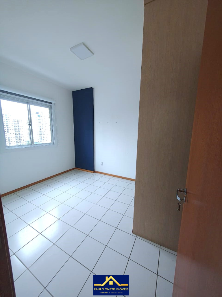 ALUGA-SE – APARTAMENTO SEMIMOBILIADO NO CONDOMÍNIO IBIZA FLEX