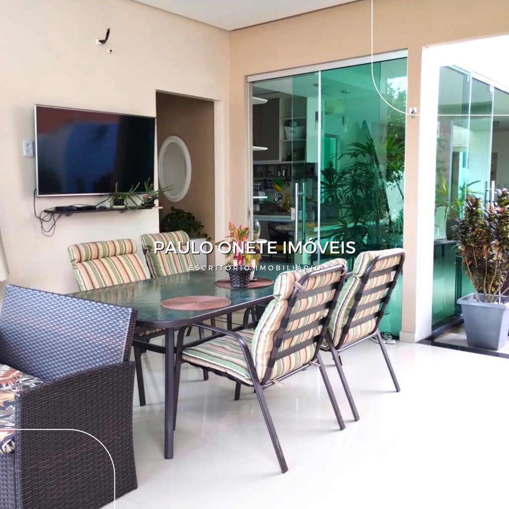 ALUGA-SE CASA DE ALTO PADRÃO – CONDOMÍNIO PRAIA DOS PASSARINHOS