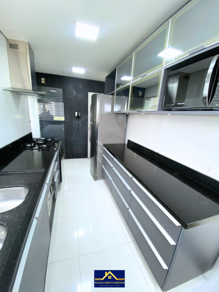 VENDE-SE APARTAMENTO NO CONDOMÍNIO CORAL GABLES