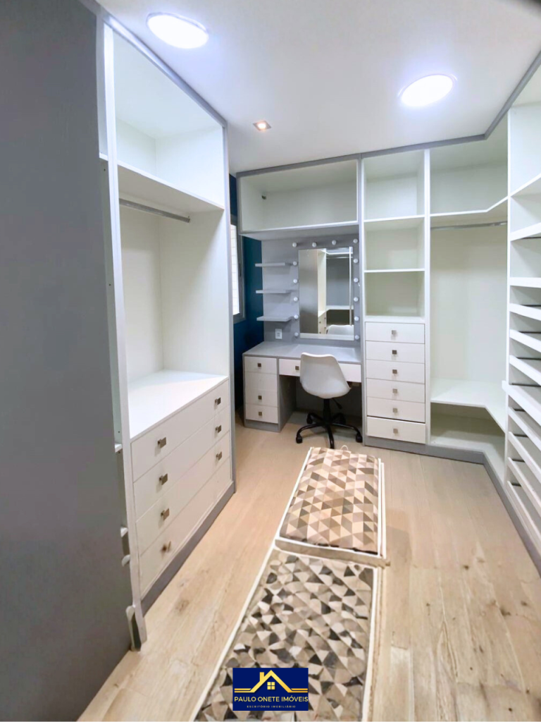 VENDE-SE APARTAMENTO NO CONDOMÍNIO CORAL GABLES