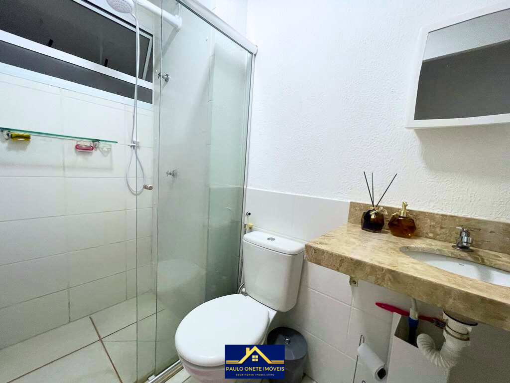 VENDE-SE APARTAMENTO SEMIMOBILIADO – CONQUISTA FLORES