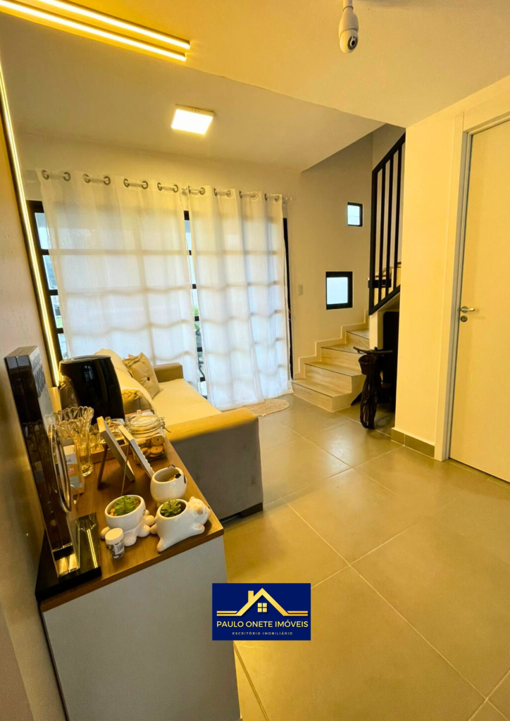 ALUGA-SE CASA DUPLEX – CONDOMÍNIO VILLA MARIETA | PONTA NEGRA