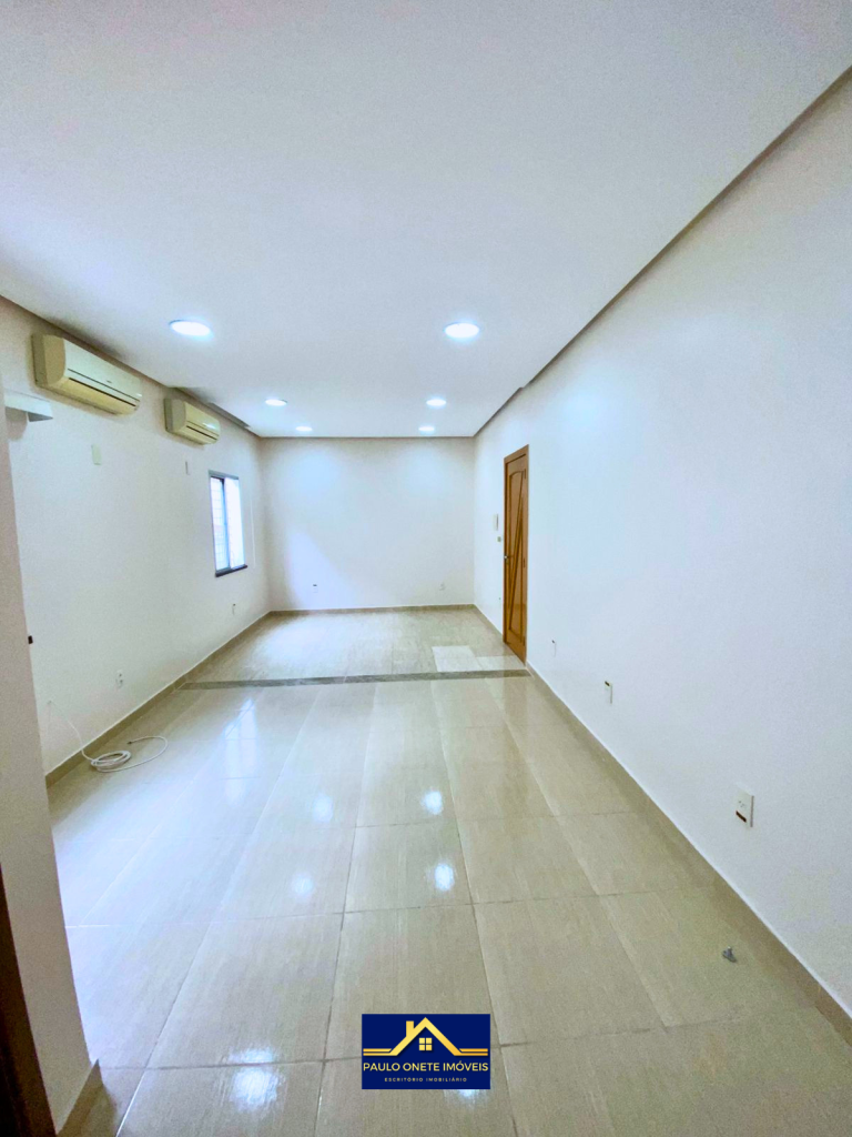 ALUGA-SE – SALA COMERCIAL NO TÉRREO – 24M² – AV. JOÃO VALÉRIO