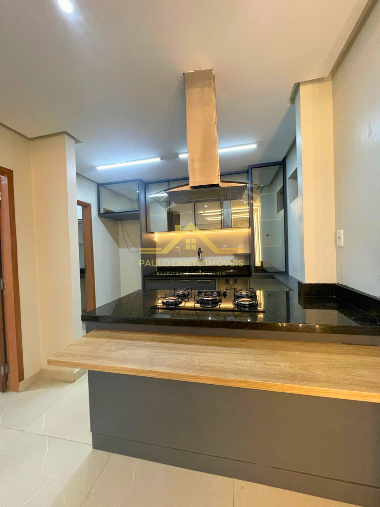 CASA NO CONDOMÍNIO BOSQUE DAS PALMAS
