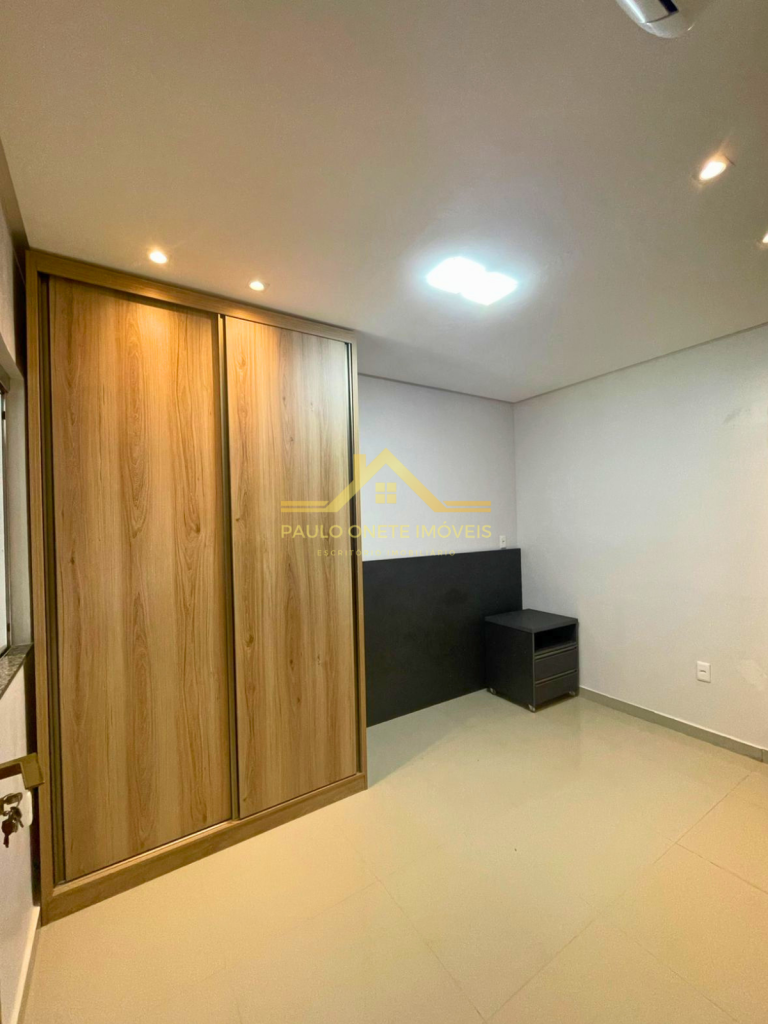 CASA NO CONDOMÍNIO BOSQUE DAS PALMAS