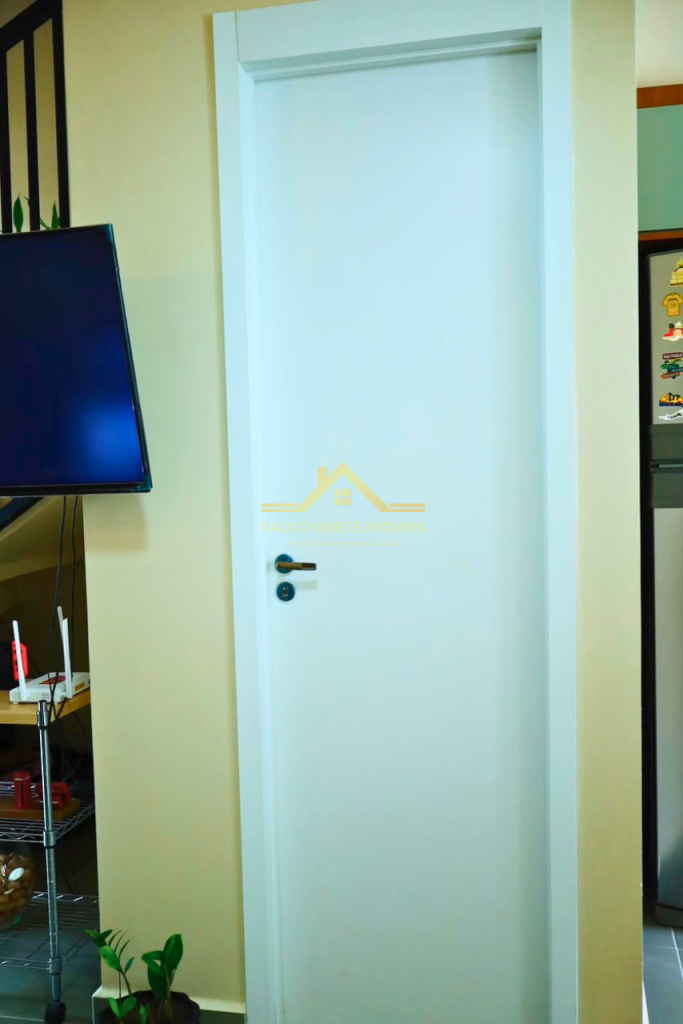 CONDOMÍNIO VILLA MARIETA – CASA DUPLEX COM 2 SUÍTES