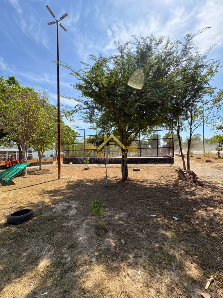 CASA COMERCIAL RECÉM-REFORMADA – 200M² | ALEIXO