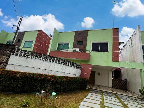 COLINA DO SOL – NOVO ALEIXO – CASA DUPLEX SEMIMOBILIADA