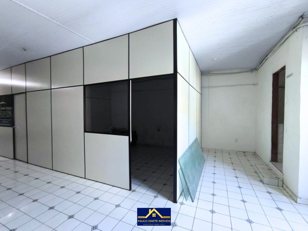 2 PAVIMENTOS COMERCIAIS NA AV. GETÚLIO VARGAS – CENTRO