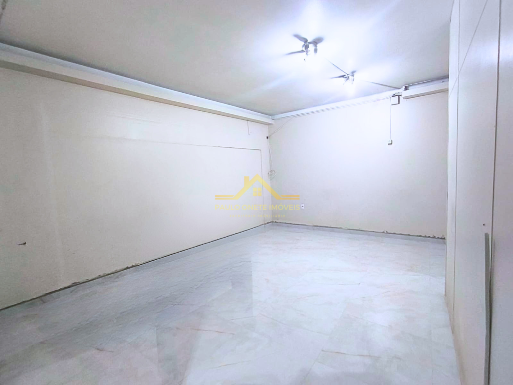 2 PAVIMENTOS COMERCIAIS NA AV. GETÚLIO VARGAS – CENTRO