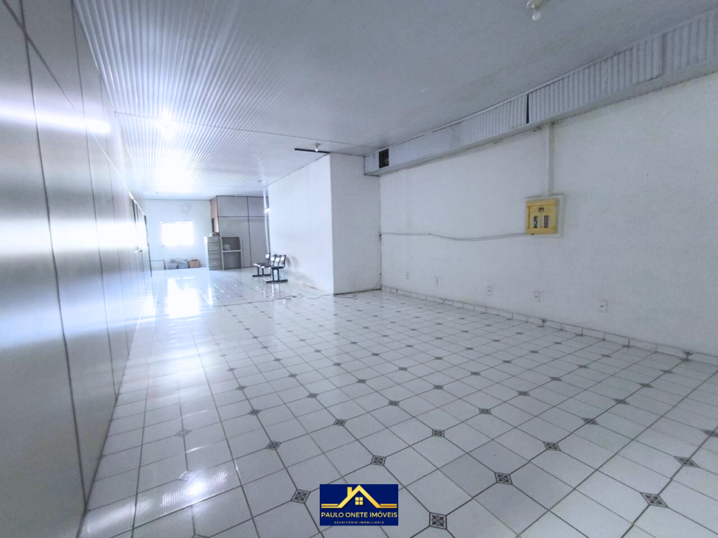 2 PAVIMENTOS COMERCIAIS NA AV. GETÚLIO VARGAS – CENTRO