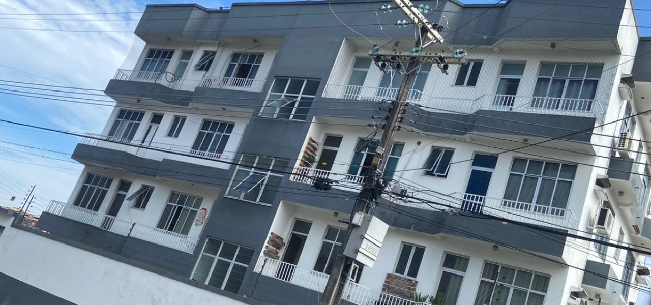 PRÉDIO À VENDA – ADRIANÓPOLIS